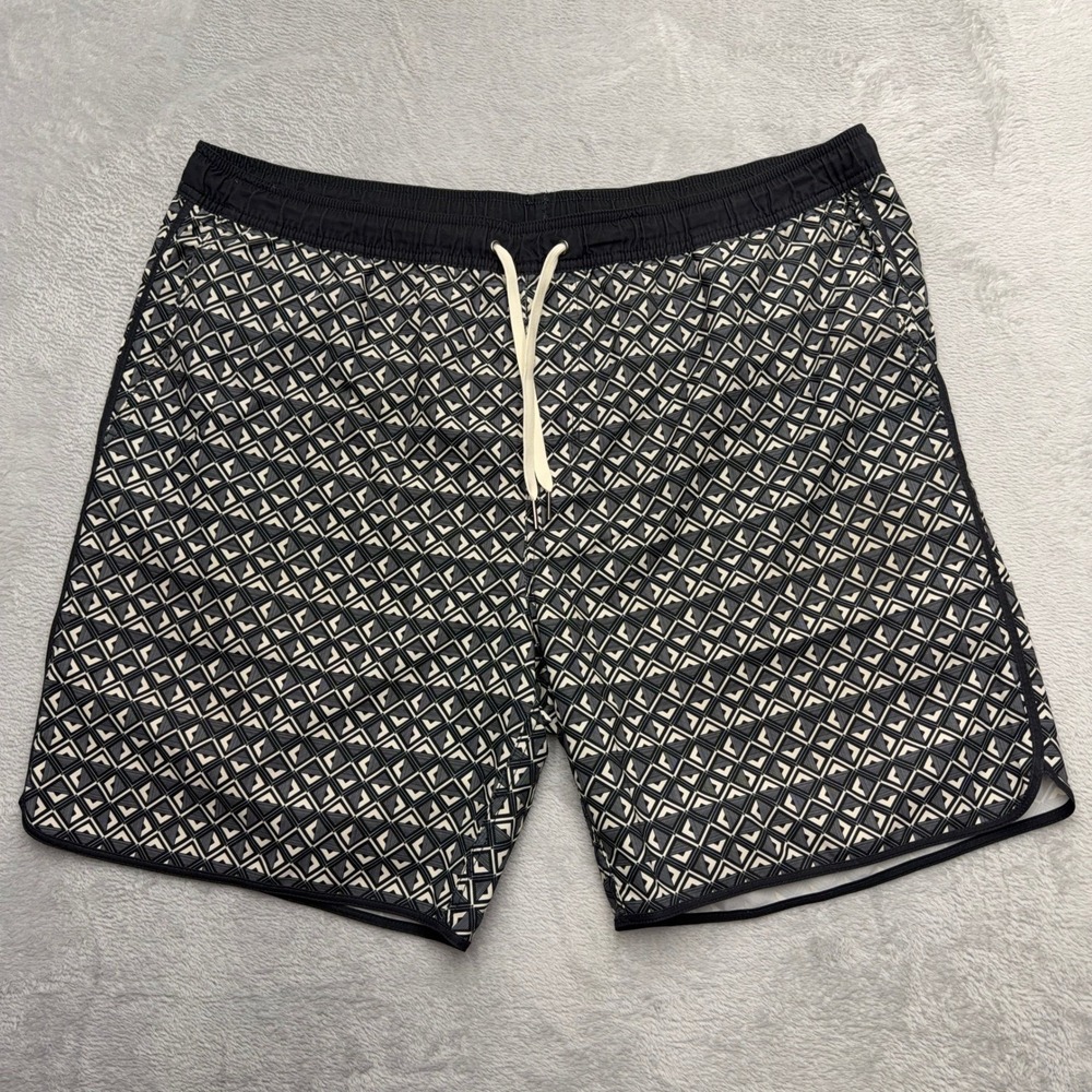 Fair Harbor Men’s Black and White Geometric Swim Trunks